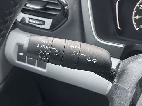 Used 2023 Honda Pilot EX-L image 11