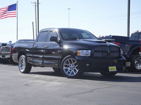 Used 2005 Dodge Ram 1500 Truck 2WD Quad Cab image 2