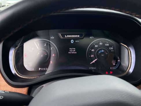 Used 2024 RAM 2500 Limited w/ Safety Group image 19