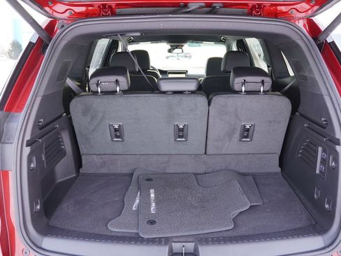 Certified 2025 GMC Acadia Denali image 22