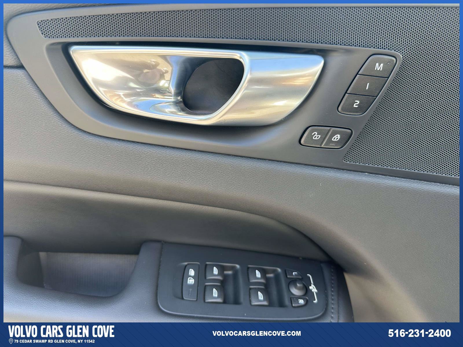 Used 2024 Volvo XC60 B5 Plus w/ Protection Package Premier AWD/4WD image 14