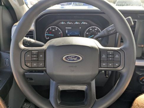 New 2025 Ford F550 4x4 Regular Cab Super Duty image 23