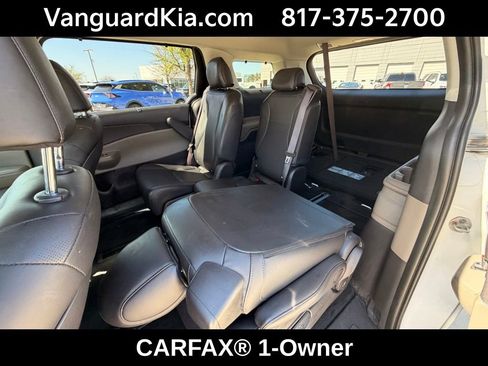 Certified 2025 Kia Carnival EX image 23