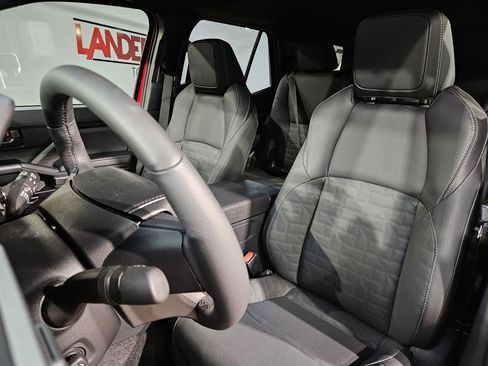 New 2026 Toyota 4Runner TRD Off-Road Premium AWD/4WD image 12