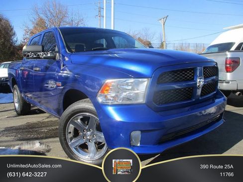 Used 2016 RAM 1500 Express w/ Popular Equipment Group AWD/4WD image 2