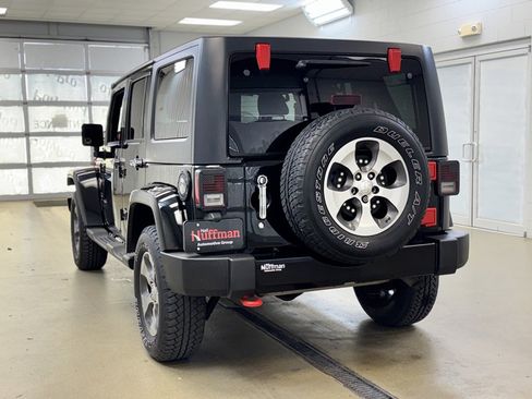 Used 2017 Jeep Wrangler Unlimited Sahara w/ Connectivity Group image 7