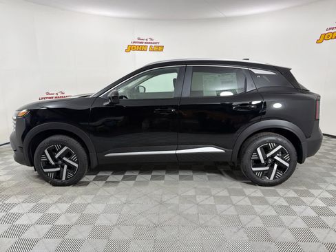 New 2026 Nissan Kicks SV FWD image 2