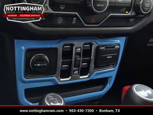 Used 2025 Jeep Wrangler Sport S AWD/4WD image 16