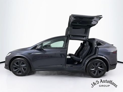 Used 2026 Tesla Model X AWD/4WD image 4