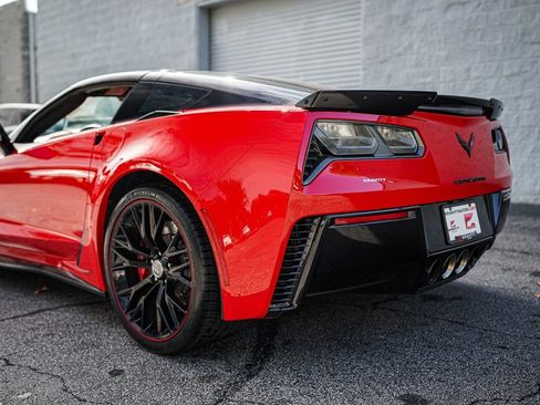 Used 2016 Chevrolet Corvette Z06 w/ 3LZ Preferred Equipment Group image 11