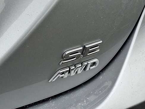 Used 2023 Toyota Camry SE image 31