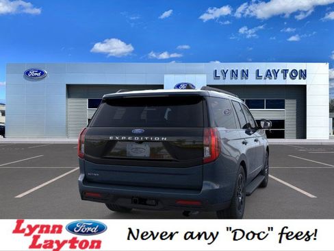 New 2025 Ford Expedition Active image 8