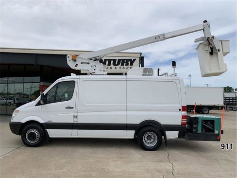 Used 2012 Mercedes-Benz Sprinter 3500 w/ High Idle Fixed Pkg image 6