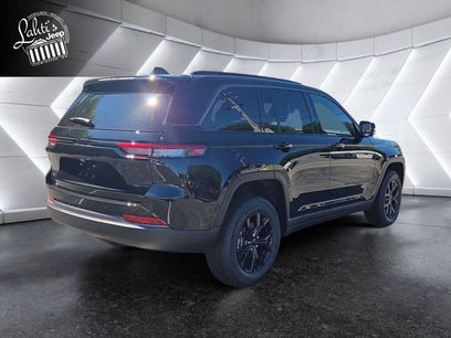 New 2026 Jeep Grand Cherokee Altitude