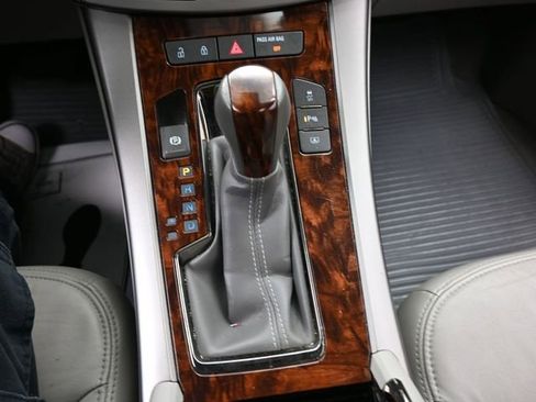 Used 2013 Buick LaCrosse Premium w/ Driver Confidence Package image 11