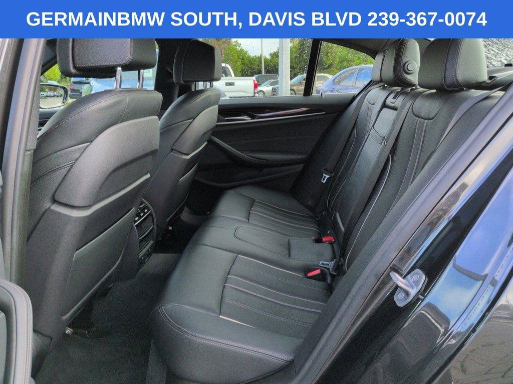Used 2018 BMW 530i xDrive AWD/4WD image 16