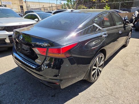 Used 2021 Nissan Altima 2.5 Platinum AWD/4WD image 6