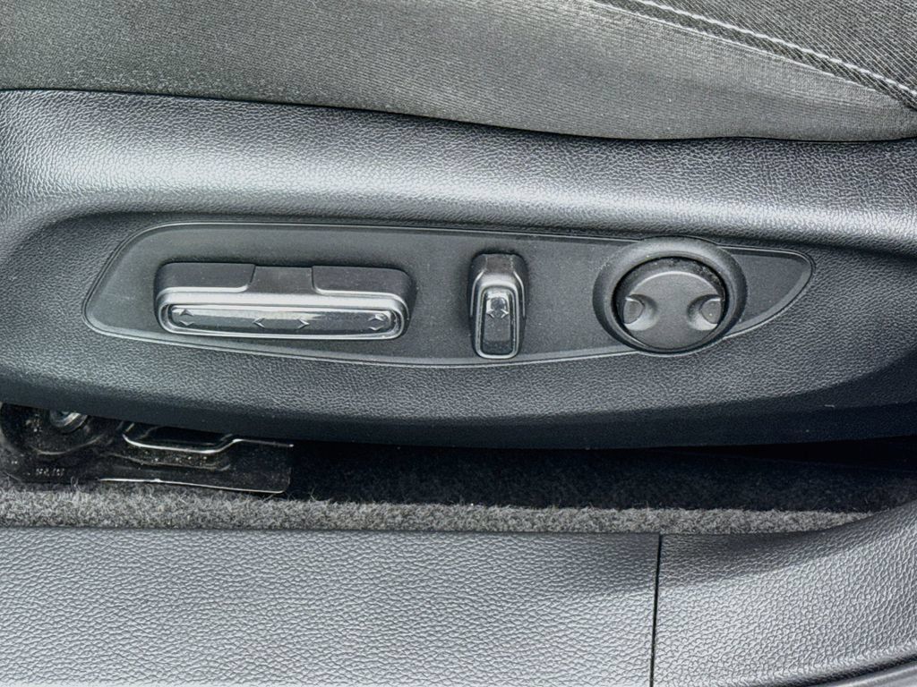 Used 2023 Honda Accord EX image 24