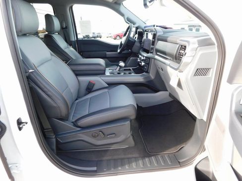 New 2025 Ford F150 Lariat w/ Equipment Group 501A Mid image 22