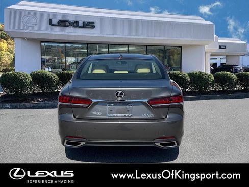 Used 2020 Lexus LS 500 w/ Accessory Package (Z2) RWD image 4