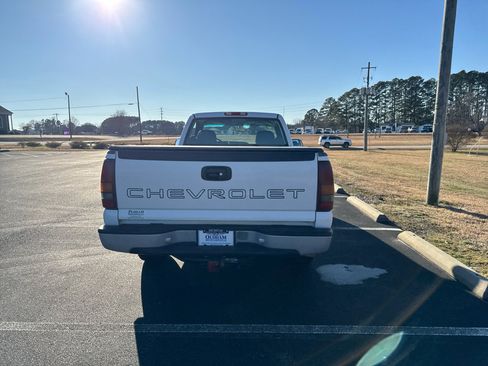 Used 2000 Chevrolet Silverado 1500 2WD Regular Cab image 7