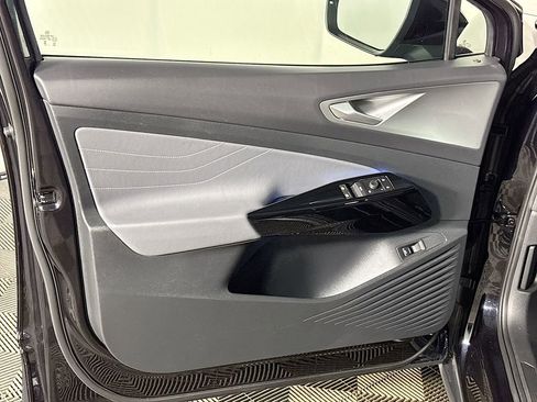 Certified 2023 Volkswagen ID.4 Pro S image 11