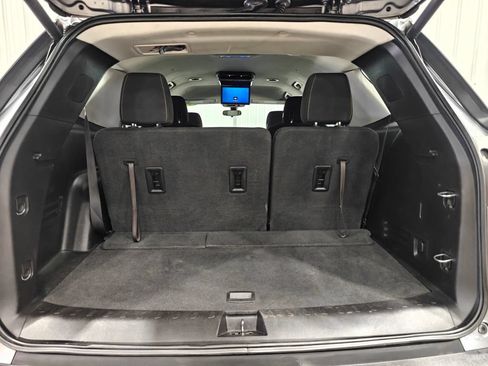 Used 2018 Chevrolet Traverse LT FWD image 34