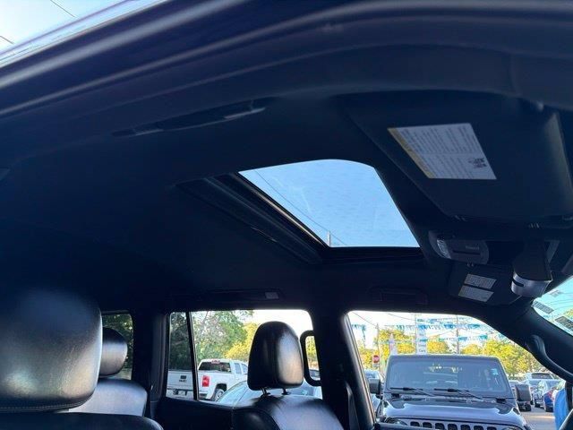 Used 2022 Nissan Armada SL w/ Midnight Edition Package AWD/4WD image 15