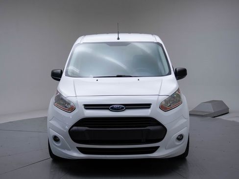 Used 2018 Ford Transit Connect XLT image 6