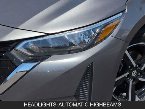 Used 2025 Nissan Sentra SV FWD image 10