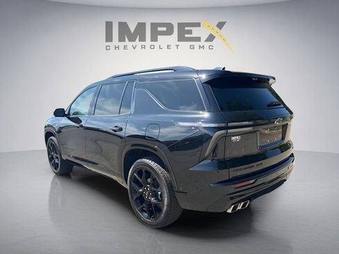 Used 2024 Chevrolet Traverse RS w/ LPO, Floor Liner Package AWD/4WD image 3