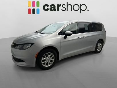 Used 2022 Chrysler Voyager LX