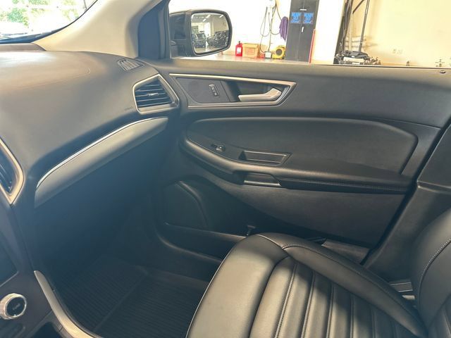 Used 2021 Ford Edge SEL w/ Convenience Package AWD/4WD image 25