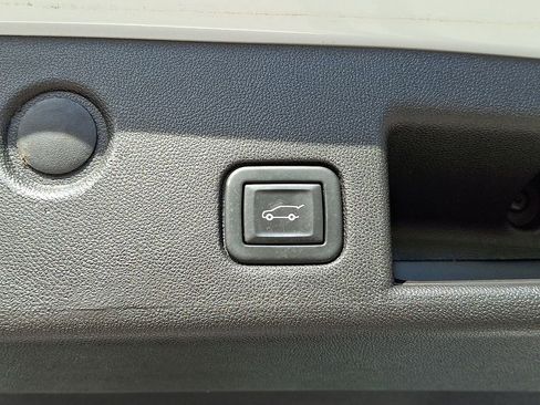 Used 2020 Chevrolet Equinox Premier AWD/4WD image 31