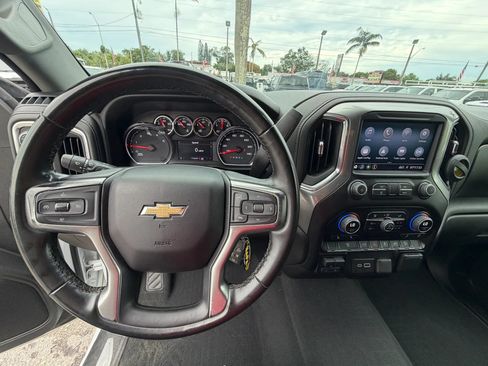 Used 2023 Chevrolet Silverado 2500 LT AWD/4WD image 12