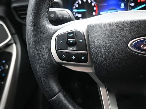 Used 2024 Ford Explorer XLT RWD image 20