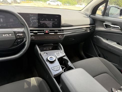 Certified 2026 Kia Sportage S AWD/4WD image 18