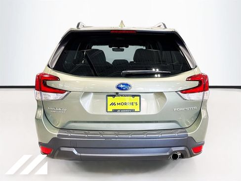 Used 2021 Subaru Forester Limited AWD/4WD image 6
