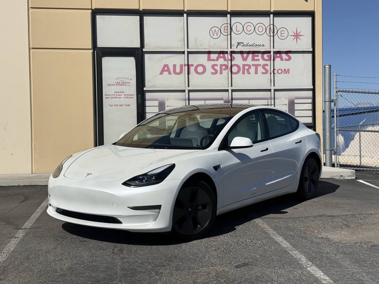 Used 2023 Tesla Model 3 Standard Range RWD image 4