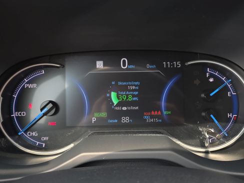 Used 2025 Toyota RAV4 XSE AWD/4WD image 19