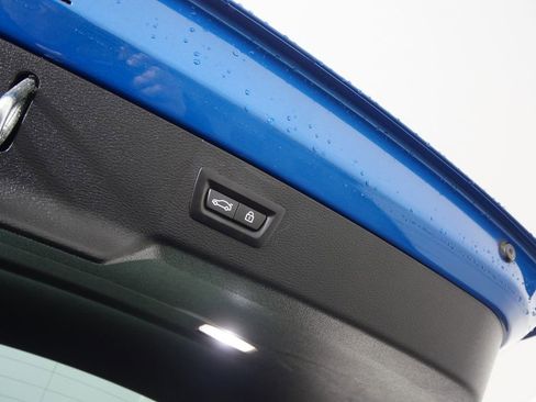 Used 2019 BMW X6 M w/ Executive Package image 17