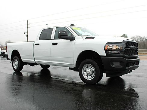 Used 2024 RAM 2500 Tradesman image 3
