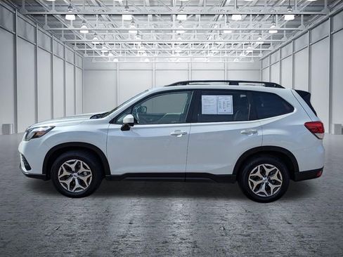 Certified 2024 Subaru Forester Premium AWD/4WD image 2