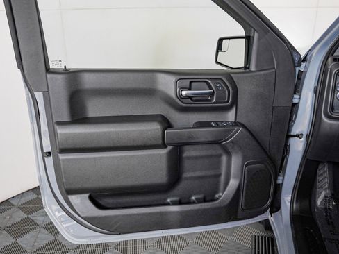 Used 2025 GMC Sierra 1500 Pro w/ Pro Value Package image 18