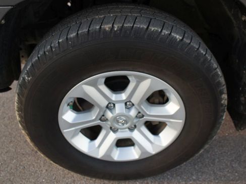 Used 2017 Toyota 4Runner SR5 image 16