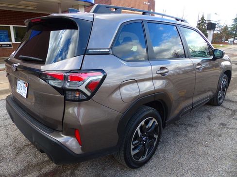 Used 2025 Subaru Forester Limited w/ Popular Package #2 image 10