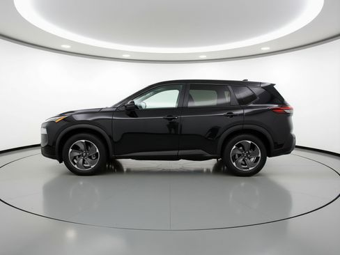 Used 2025 Nissan Rogue SV FWD image 5