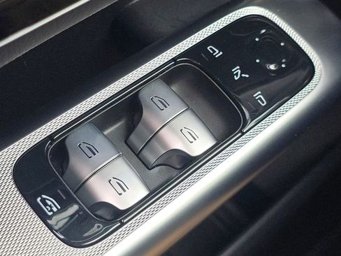 Certified 2026 Mercedes-Benz GLC 300 4MATIC image 29
