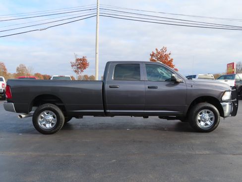 Used 2018 RAM 2500 Tradesman w/ Chrome Appearance Group image 7
