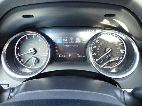 Certified 2019 Toyota Camry XLE image 29